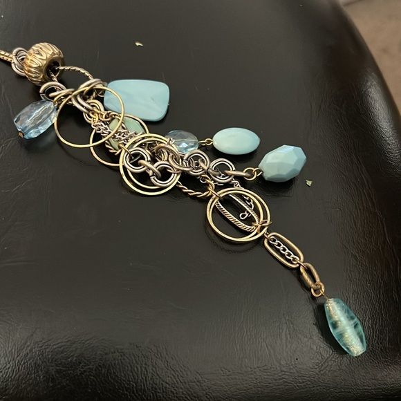 Beautiful necklace with blue beads - Picture 2 of 2